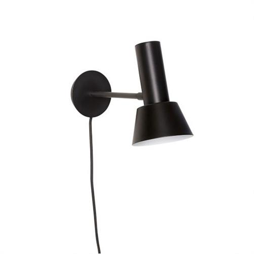 Væglampe, sort metal H20cm fra Hübsch